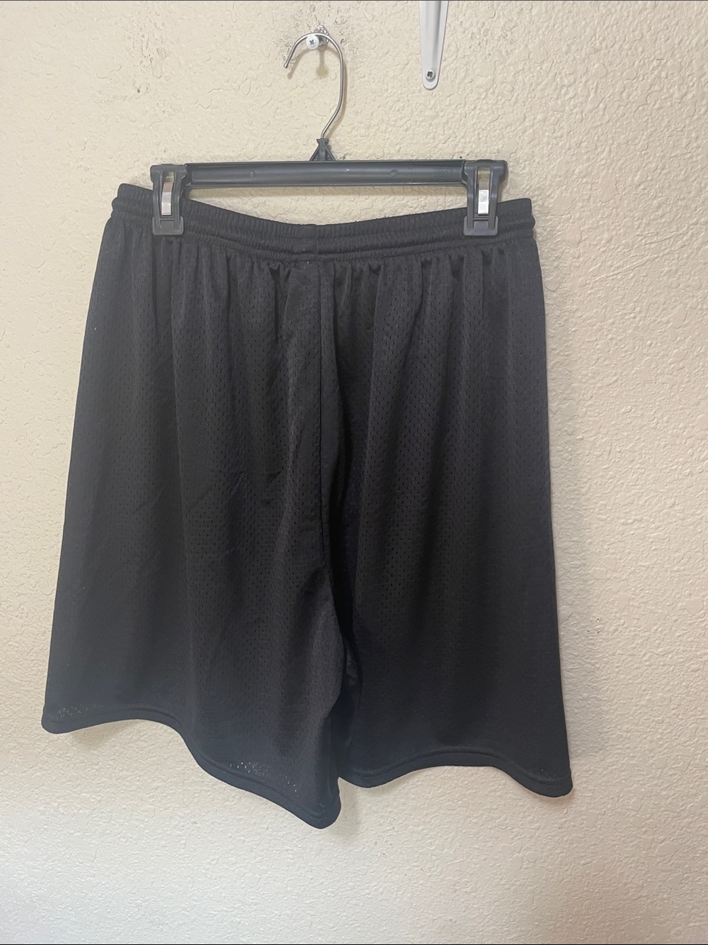Nike Men's Black Athletic Shorts. Good Condition. Size L. - Picture 3 of 6